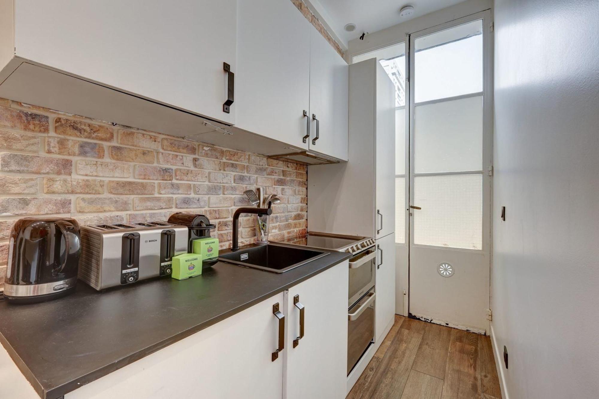 Gare De Lyon 4bd - 4bth Apartment! Parijs
